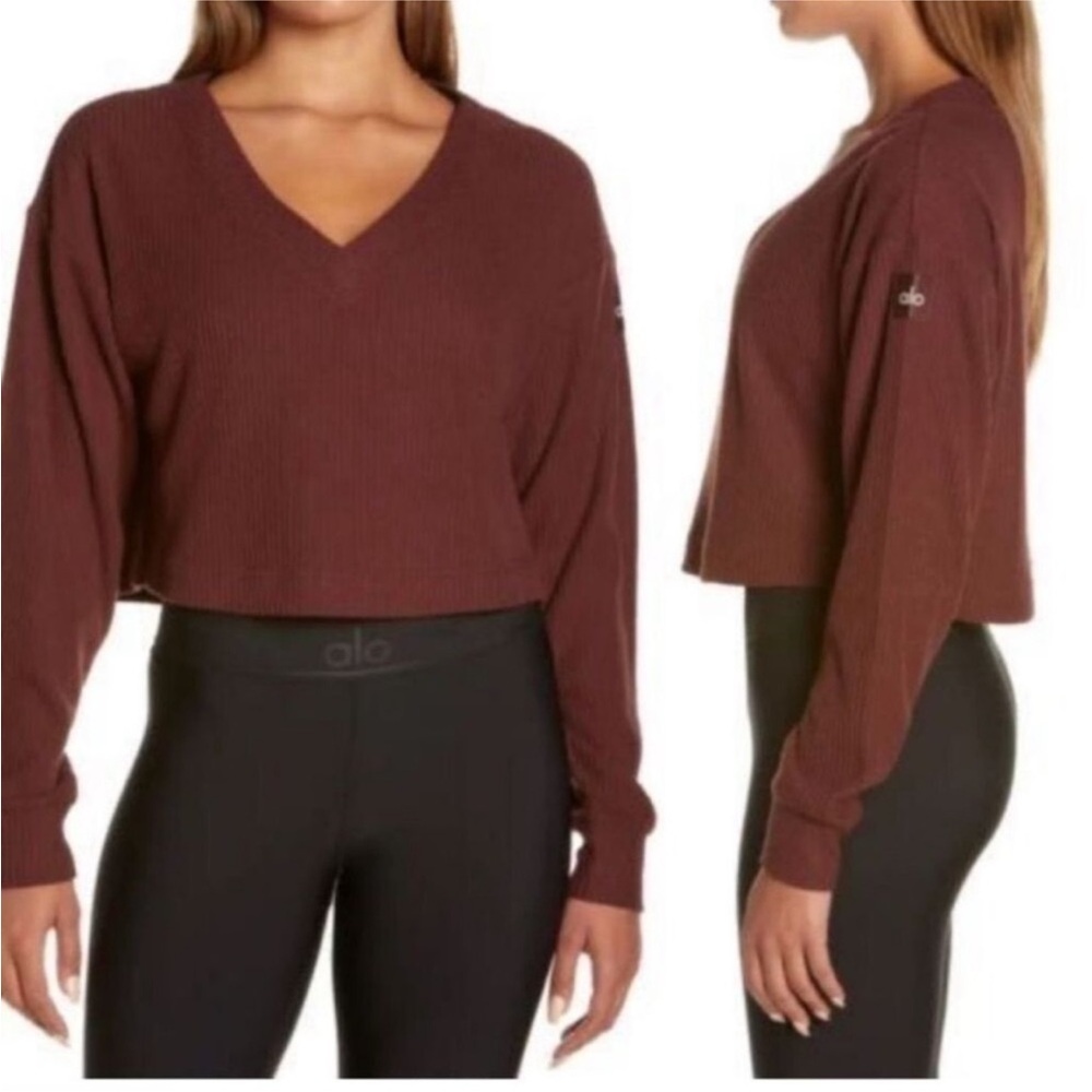 Alo Yoga M Muse V-Neck Ribbed Pullover in Dark Cherry